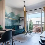 1555 Apartments II Z Miejscem Parkingowym